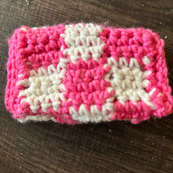 Hand Crafted Accessories - Cute Checkerboard Wallet – Pink Crochet Card Case